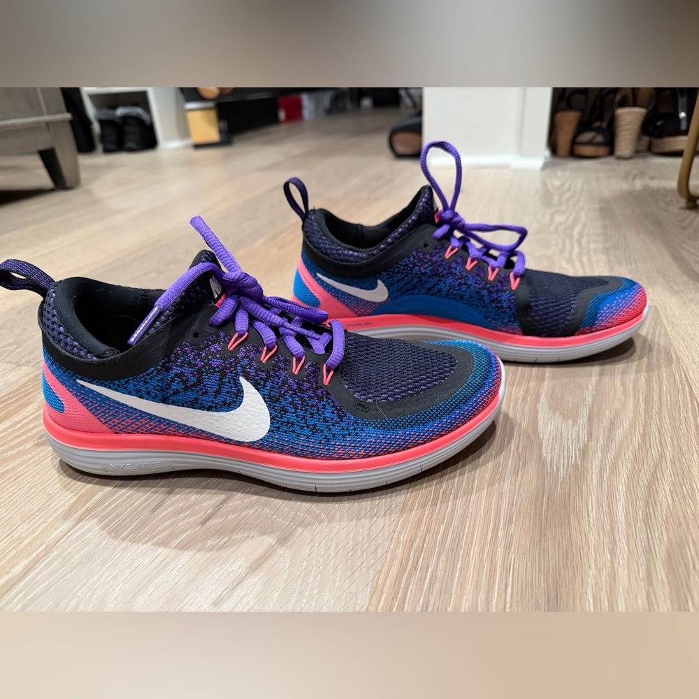 Nike Free RN Distance 2 Women's Purple and Blue Athletic Shoes
